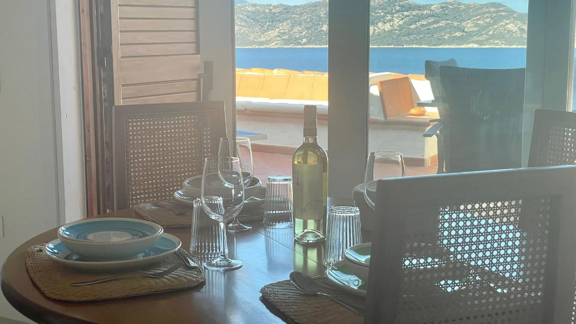 Strepitoso 4 Camere Da Letto E Terrazza Vista Mare Capo Coda Cavallo Włochy